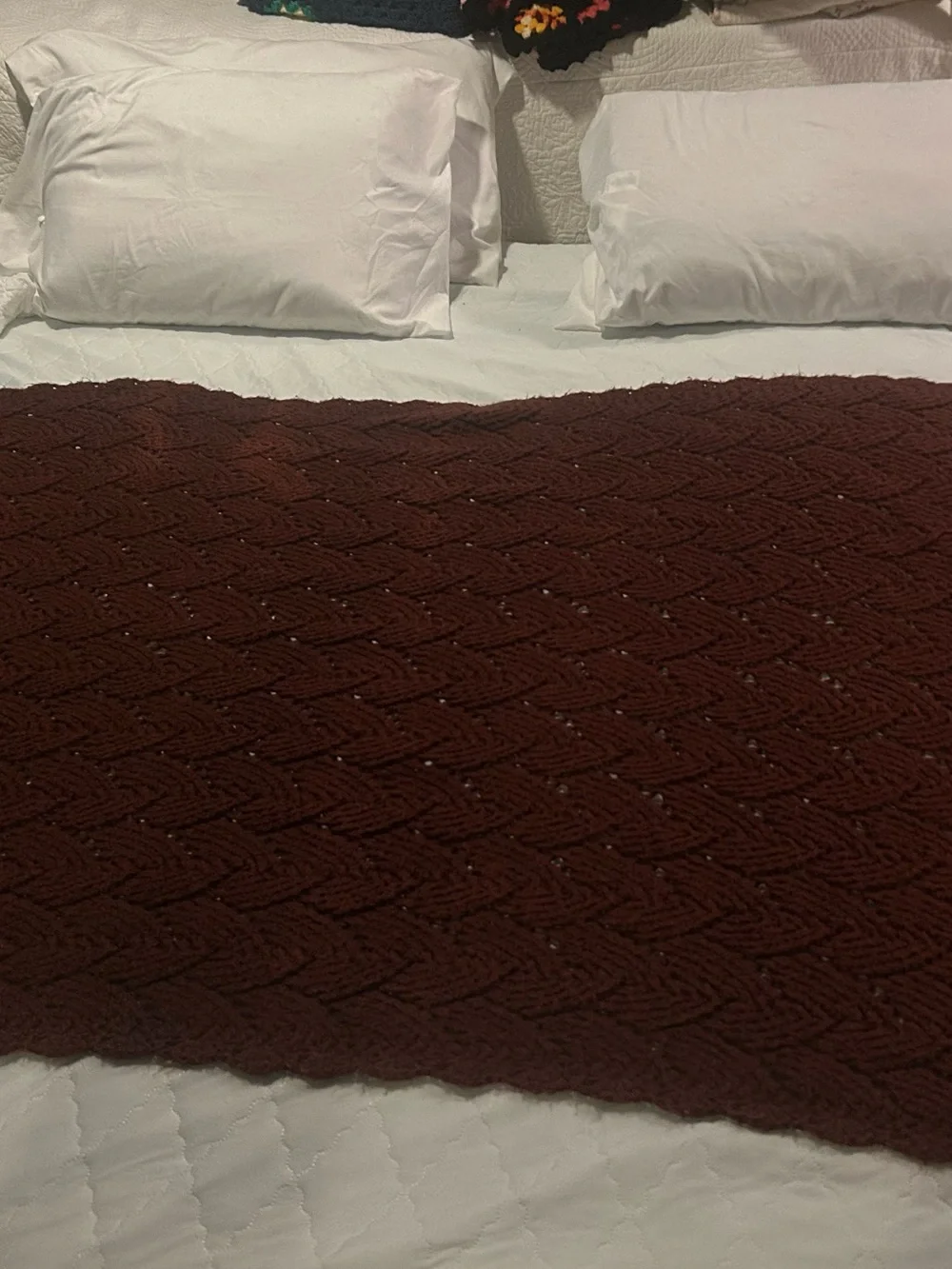 Handcrafted Dark Brown Knit Bed Throw - Cozy Home Bedding